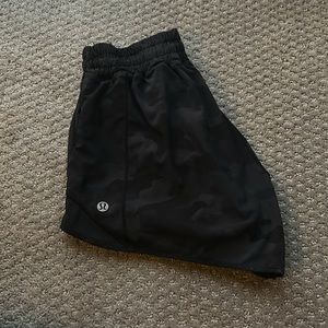 lululemon hotty hot shorts black camo